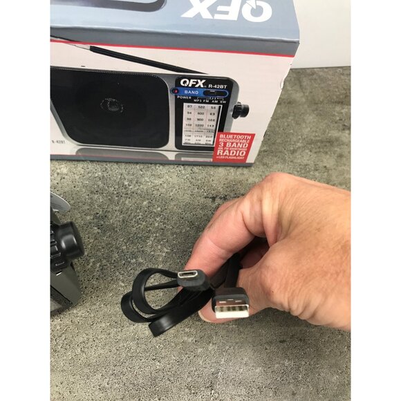 OFX 3 Band AM/FM Shortband Radio Bluetooth Rechargeable With LED Flashlight - Picture 7 of 11